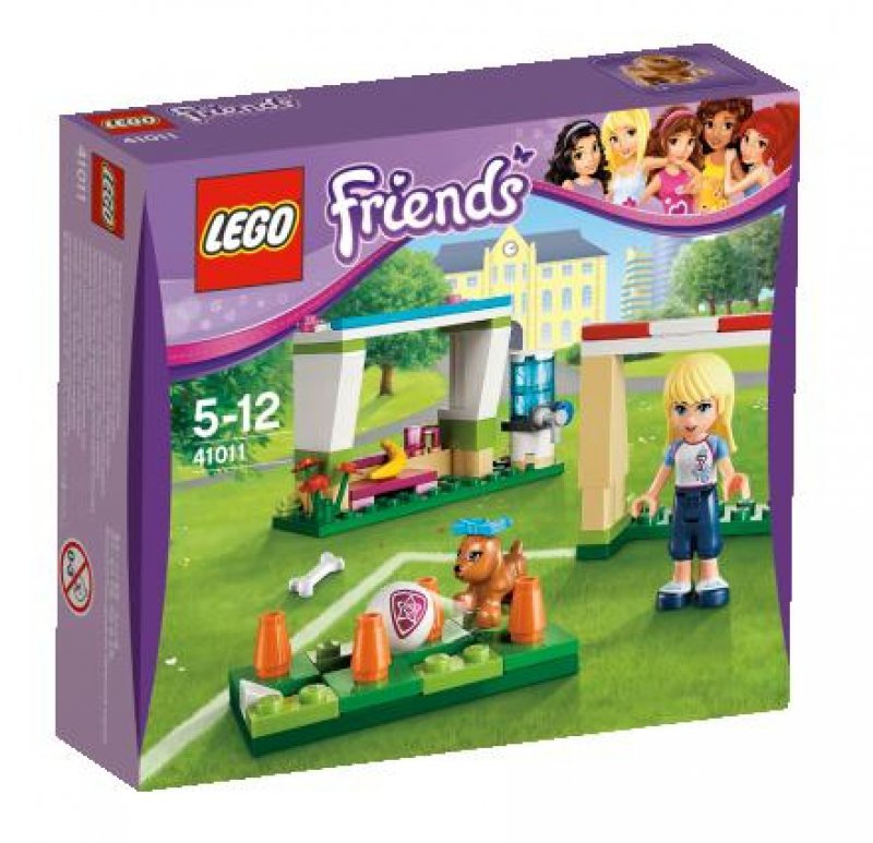 LEGO Friends Stephanie trénuje fotbal 41011