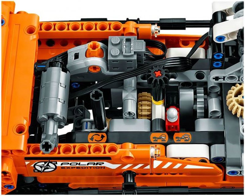 LEGO Technic Polární pásák 42038