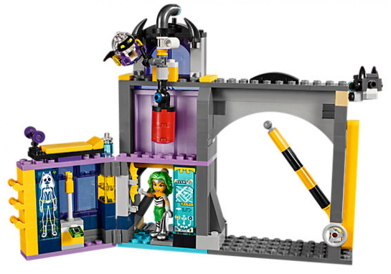 LEGO Super Hero Girls Tajný Bunkr Batgirl™ 41237