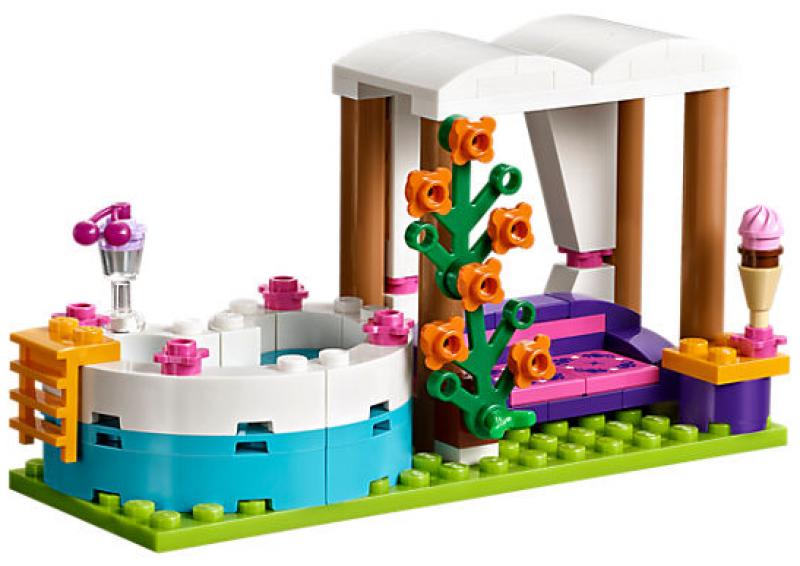 LEGO Friends Letní bazén v městečku Heartlake 41313