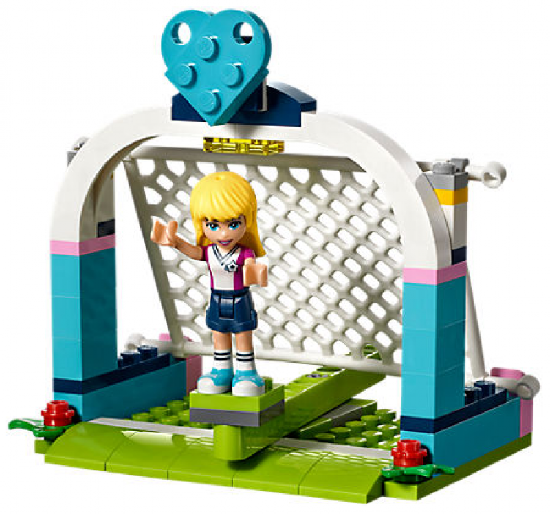 LEGO Friends Stephanie na fotbalovém tréninku 41330