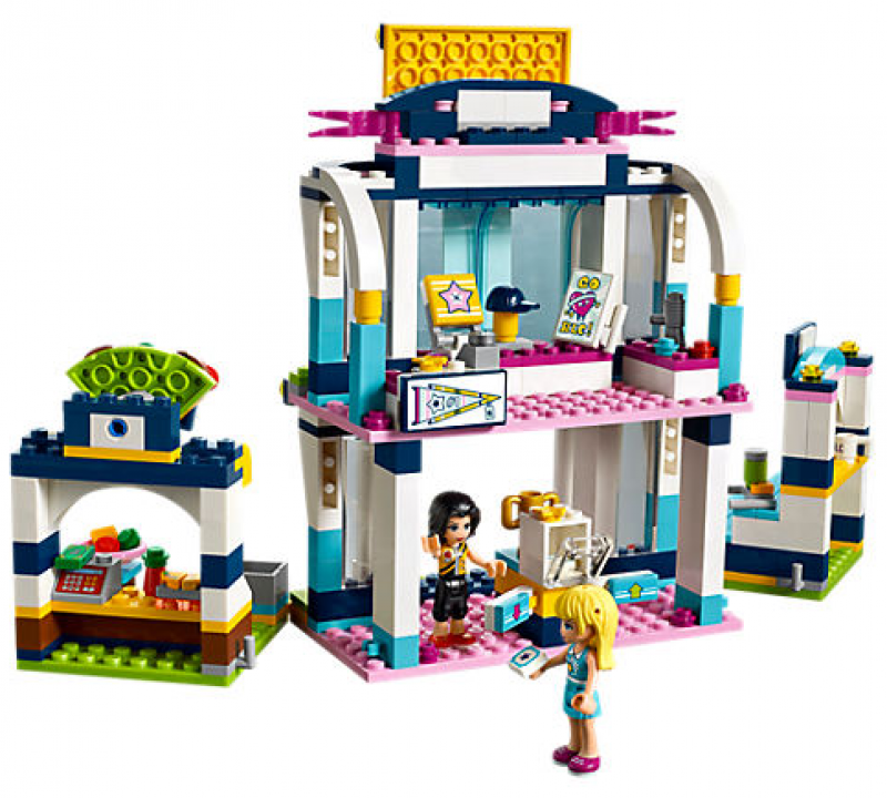 LEGO Friends Stephanie ve sportovní aréně 41338