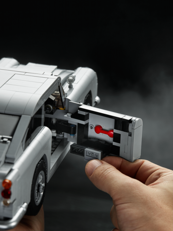 LEGO Creator Expert Bondův Aston Martin DB5 10262