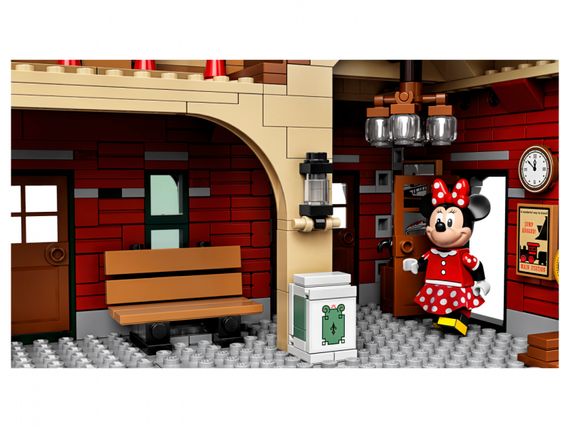 LEGO Disney Vlak a nádraží Disney 71044