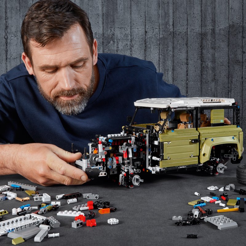 LEGO® Technic 42110 Land Rover Defender