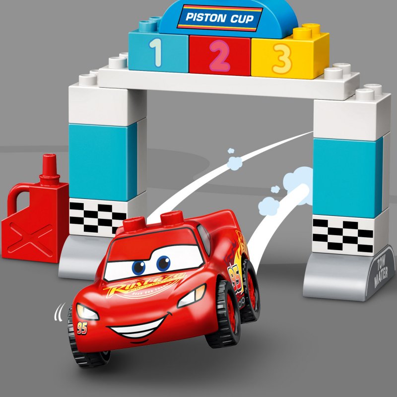 LEGO® DUPLO® │ Disney a Pixar – Auta 10924 Závodní den Bleska McQueena