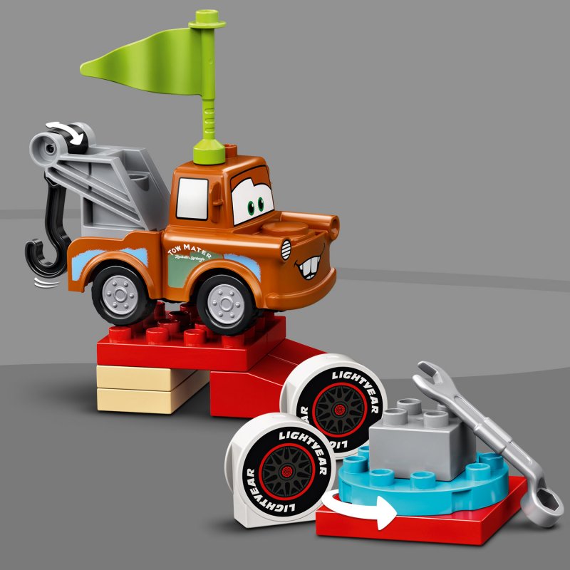 LEGO® DUPLO® │ Disney a Pixar – Auta 10924 Závodní den Bleska McQueena
