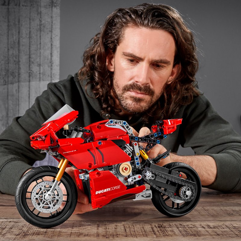 LEGO® Technic 42107 Ducati Panigale V4 R