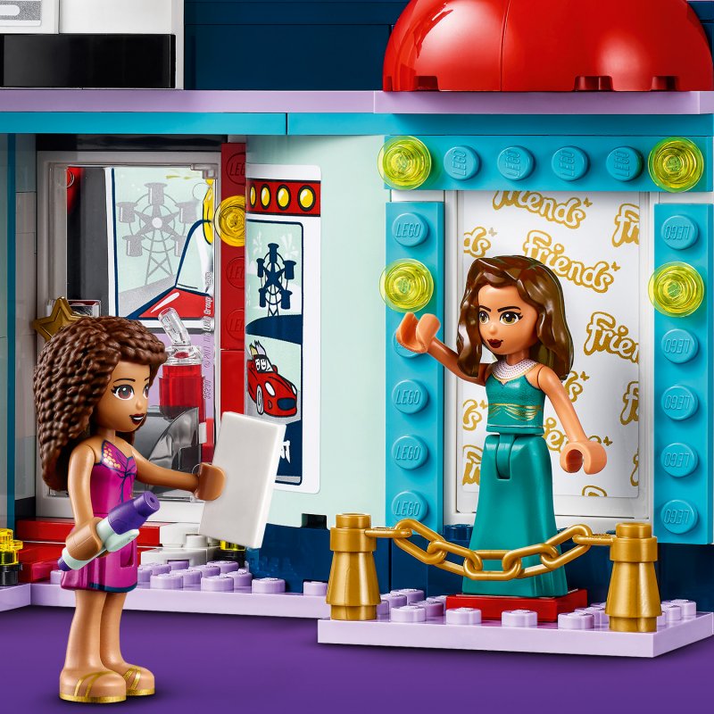 LEGO® Friends 41448 Kino v městečku Heartlake