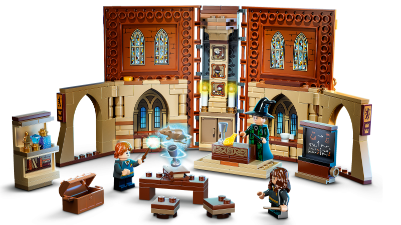 LEGO® Harry Potter™ 76382 Kouzelné momenty z Bradavic: Hodina přeměňování