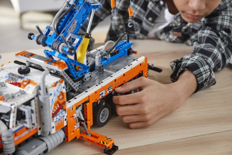 LEGO® Technic 42128 Výkonný odtahový vůz