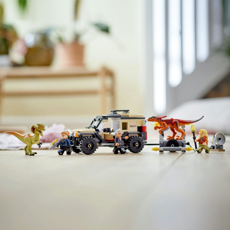 LEGO® Jurassic World™ 76951 Přeprava pyroraptora a dilophosaura