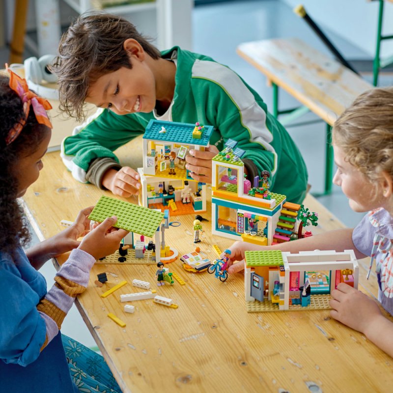 LEGO® Friends 41731 Mezinárodní škola v městečku Heartlake