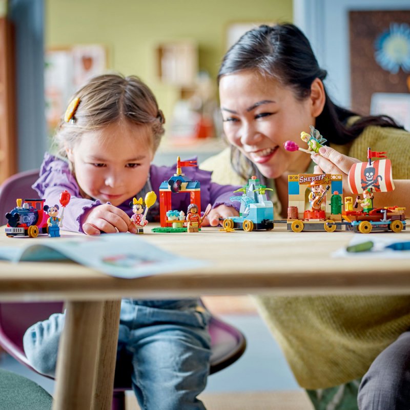 LEGO® │ Disney 43212 Slavnostní vláček Disney