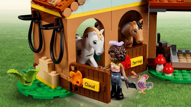 LEGO® Friends 41745 Autumn a její koňská stáj