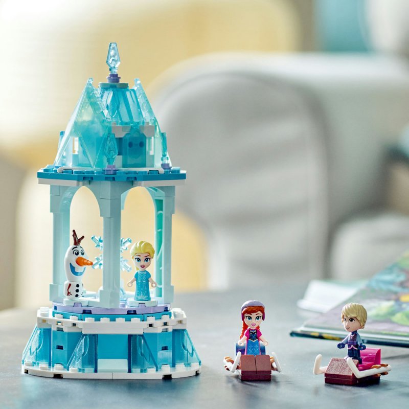 LEGO® │ Disney Princess™ 43218 Kouzelný kolotoč Anny a Elsy