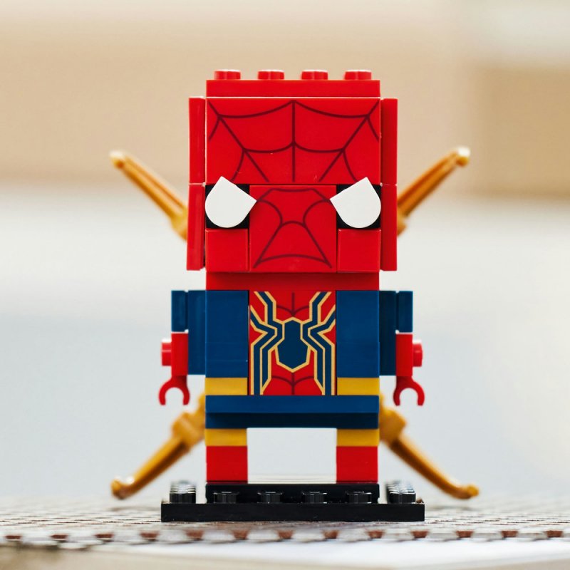 LEGO® BrickHeadz™ 40670 Iron Spider-Man