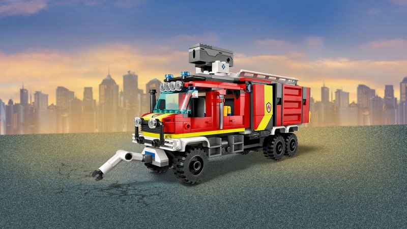 LEGO® City 60374 Velitelský vůz hasičů