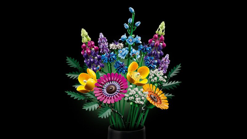 LEGO® Botanicals 10313 Kytice lučního kvítí