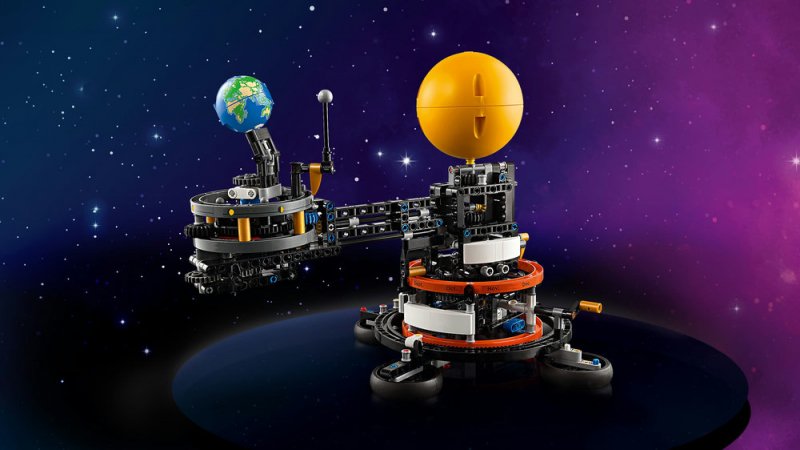 LEGO® Technic 42179 Planeta Země a Měsíc na oběžné dráze