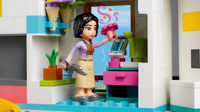 LEGO® Friends 42604 Obchodní centrum v městečku Heartlake