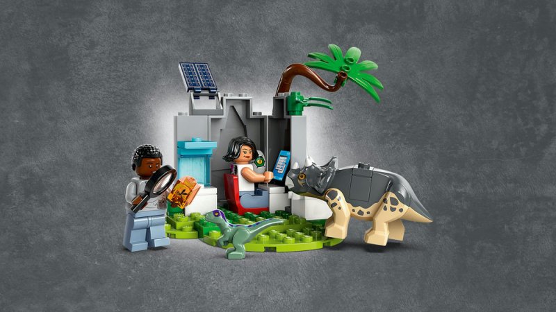 LEGO® Jurassic World 76963 Záchranářské středisko pro dinosauří mláďata