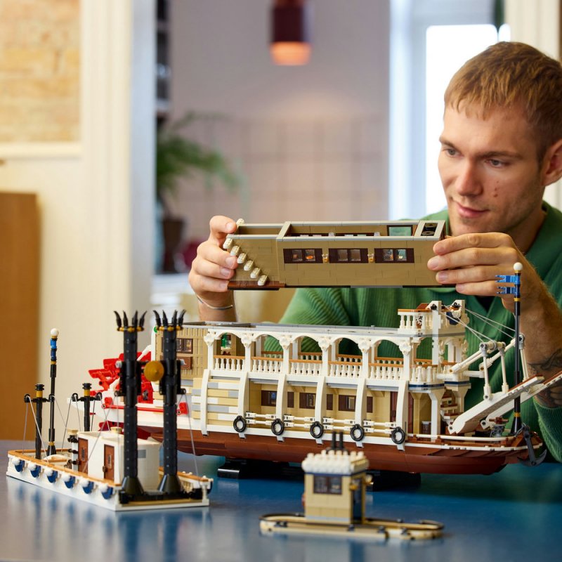LEGO® Ideas 21356 Říční parník