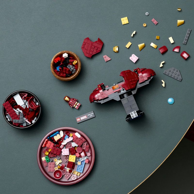 LEGO® │ Marvel 76327 Busta Iron Man MK4