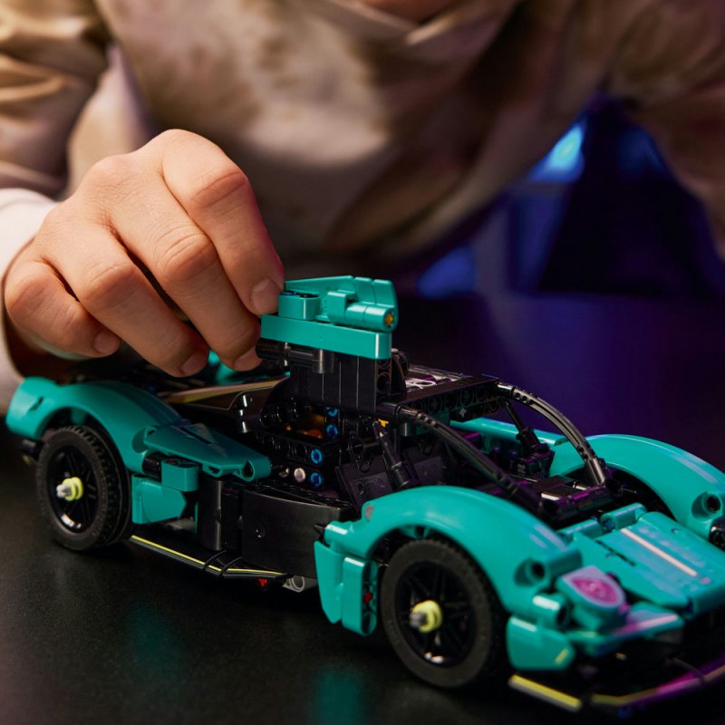 LEGO® Technic 42208 Aston Martin Valkyrie
