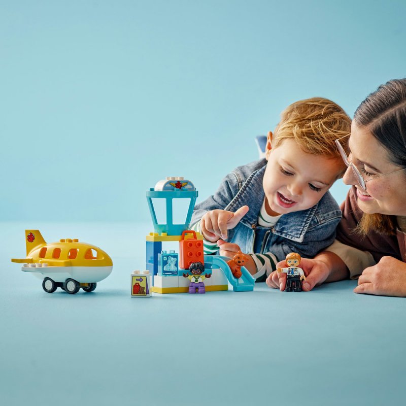 LEGO® DUPLO® 10443 Poprvé na letišti