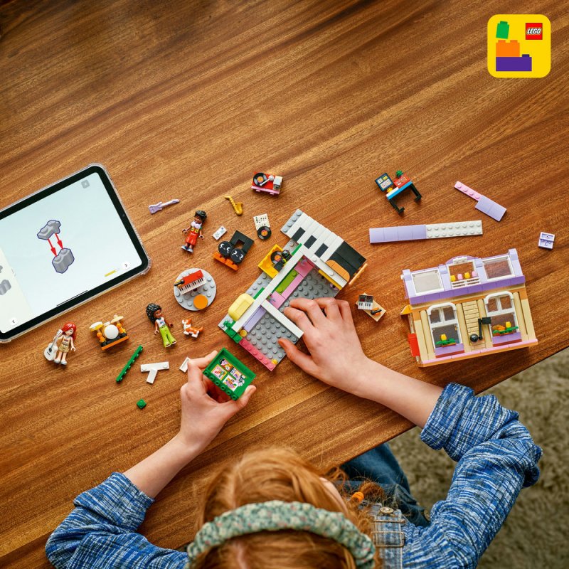 LEGO® Friends 42653 Obchod s hudebninami a byt