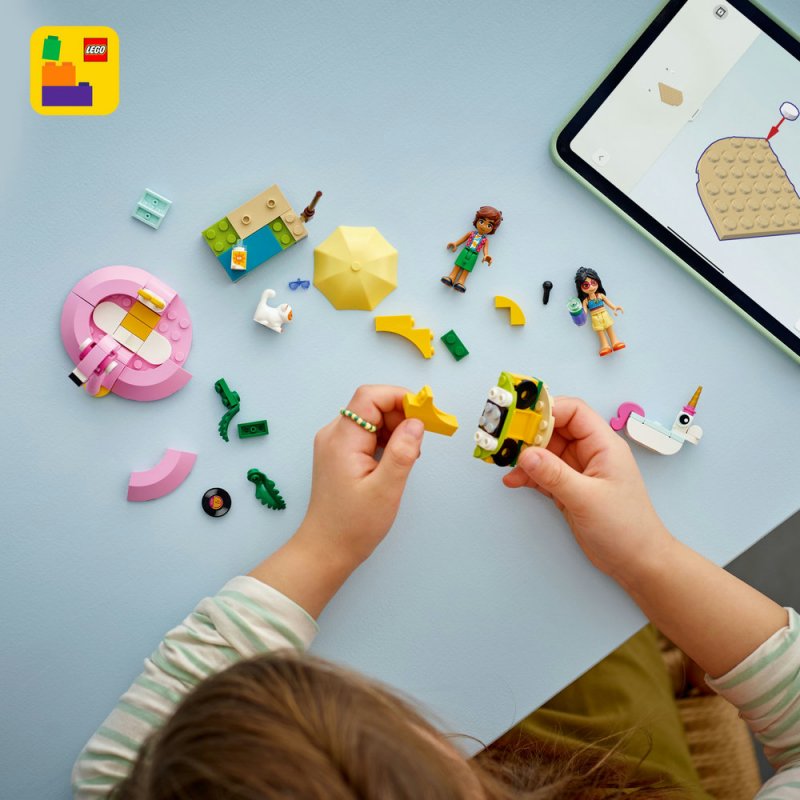 LEGO® Friends 42658 Zábava u bazénu s jednorožcem a plameňákem