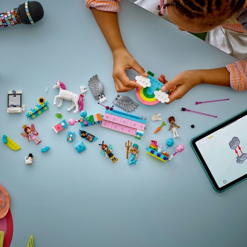 LEGO® Friends 42661 Kostýmová párty s jednorožcem a vílou