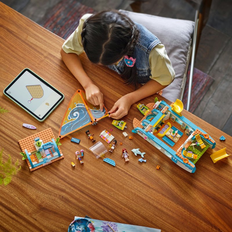 LEGO® Friends 42664 Dobrodružství na jachtě