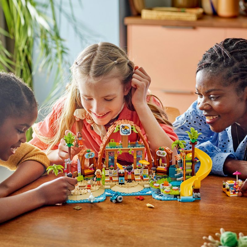 LEGO® Friends 42673 Rodinná dovolená u pláže
