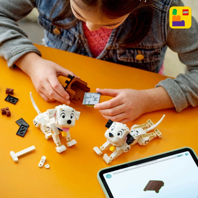 LEGO® │ Disney 43271 Štěňátka Štístko a Penny z filmu 101 dalmatinů
