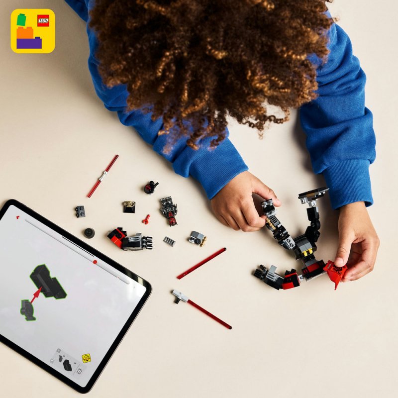 LEGO® Star Wars™ 75411 Darth Maul™ a jeho robotický oblek