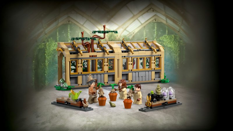 LEGO® Harry Potter™ 76445 Bradavický hrad: Hodina bylinkářství