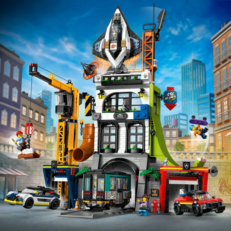 LEGO® City 60473 Věž City