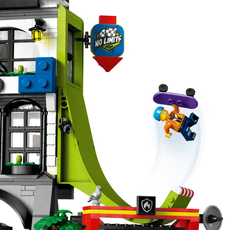 LEGO® City 60473 Věž City