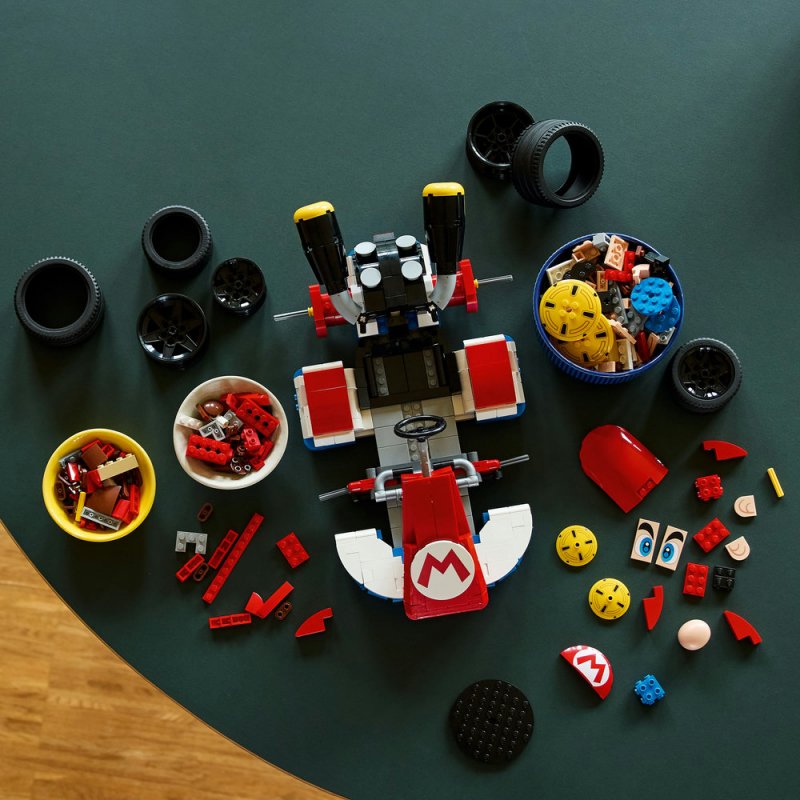 LEGO® Super Mario™ 72037 Mario Kart™: Mario a Standard Kart