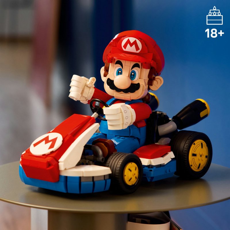 LEGO® Super Mario™ 72037 Mario Kart™: Mario a Standard Kart