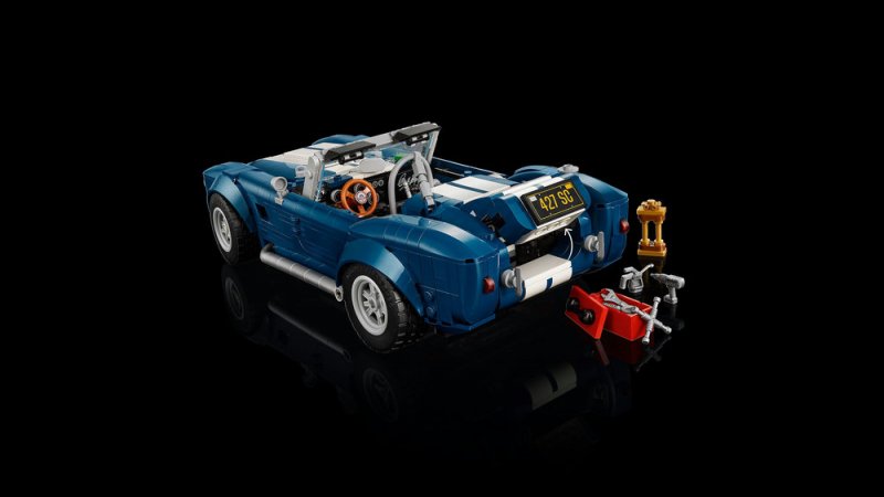 LEGO® Icons 10357 Shelby Cobra 427 S/C