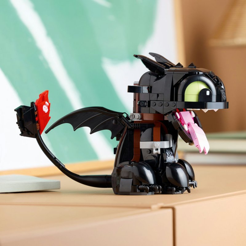 LEGO® Icons 10375 Jak vycvičit draka: Bezzubka