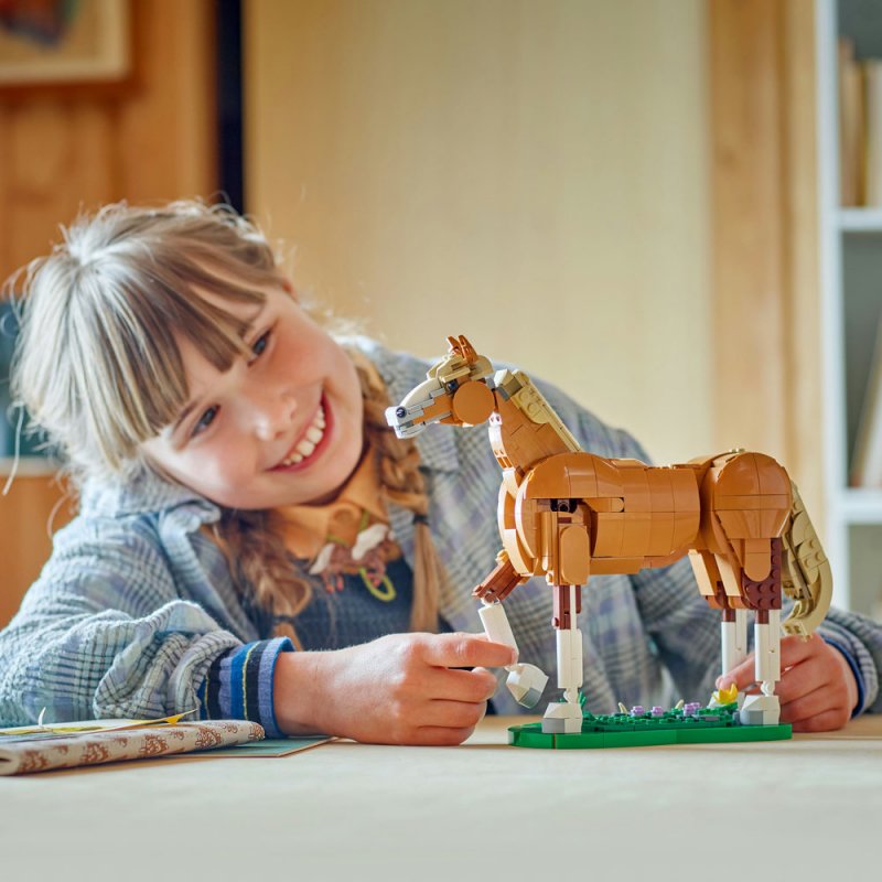 LEGO® Creator 3v1 31166 Krásný kůň