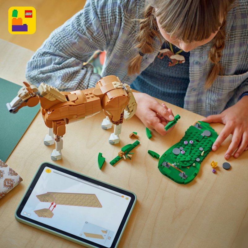 LEGO® Creator 3v1 31166 Krásný kůň