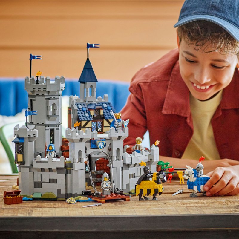 LEGO® Creator 3v1 31168 Středověký hrad a rytíři na koních