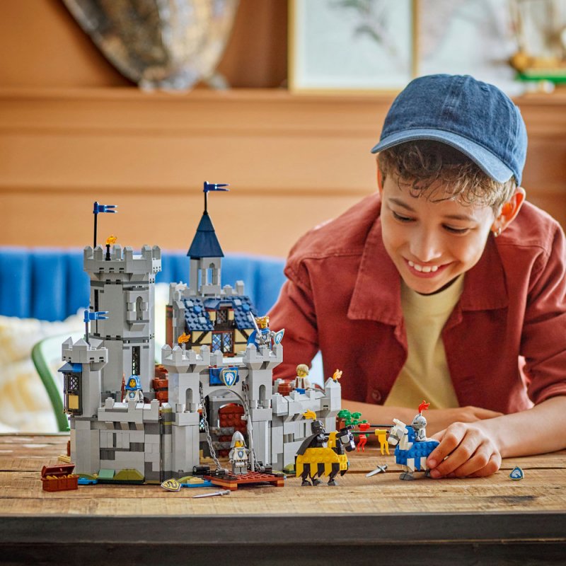 LEGO® Creator 3v1 31168 Středověký hrad a rytíři na koních