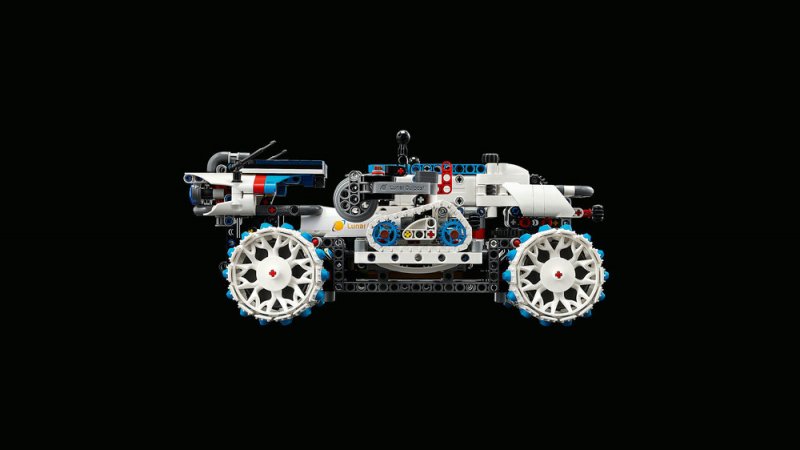 LEGO® Technic 42211 Lunární rover Lunar Outpost™