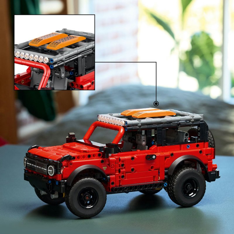 LEGO® Technic 42213 SUV Ford Bronco®